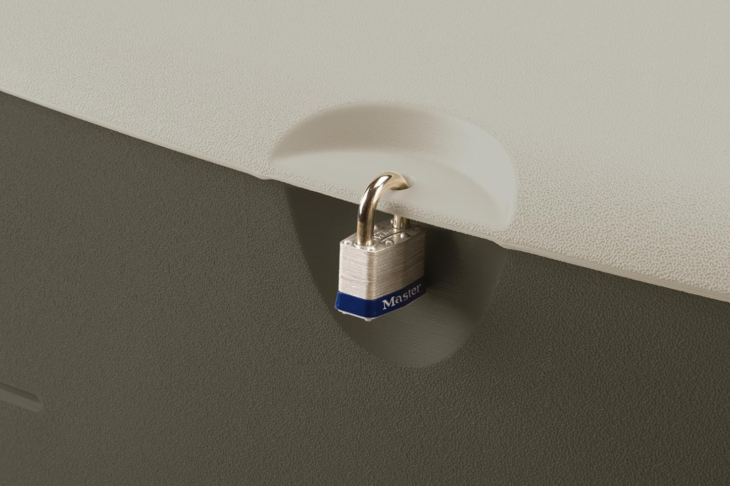 Rubbermaid Medium Resin Outdoor Storage Deck Box (73 Gal), Weather Resistant, Brown, Deck Organization for Home/Backyard/Pool Chemicals/Toys/Garden Tools/Porch/Patio Cushions